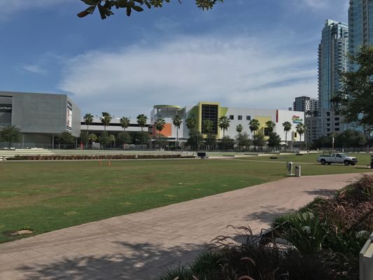 Curtis Hixon Waterfront Park by null