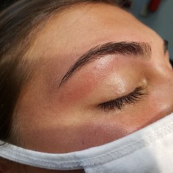 Akron Brow Bar