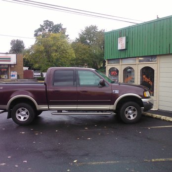 Super Torta - There is limited parking at its side, but parking on the street should be easy to find nearby. - Mexican Near Me - Oregon City, Oregon Super Torta - There is limited parking at its side, but parking on the street should be easy to find nearby. - Mexican Near Me - Oregon City, Oregon