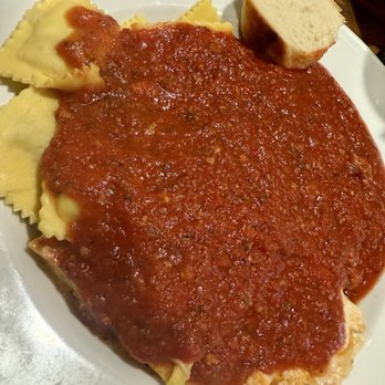 Luna Pizzeria & Italian Restaurant - Ravioli & Lasagna - Italian Near Me - Clovis, California Luna Pizzeria & Italian Restaurant - Ravioli & Lasagna - Italian Near Me - Clovis, California