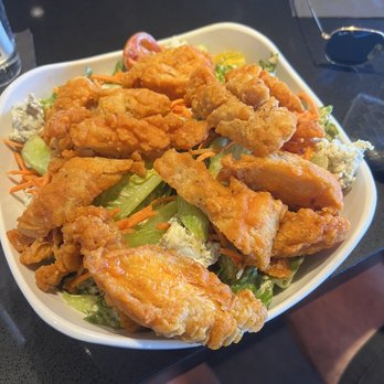 TEN 3 - Buffalo chicken salad - New American Near Me - Albuquerque, New Mexico