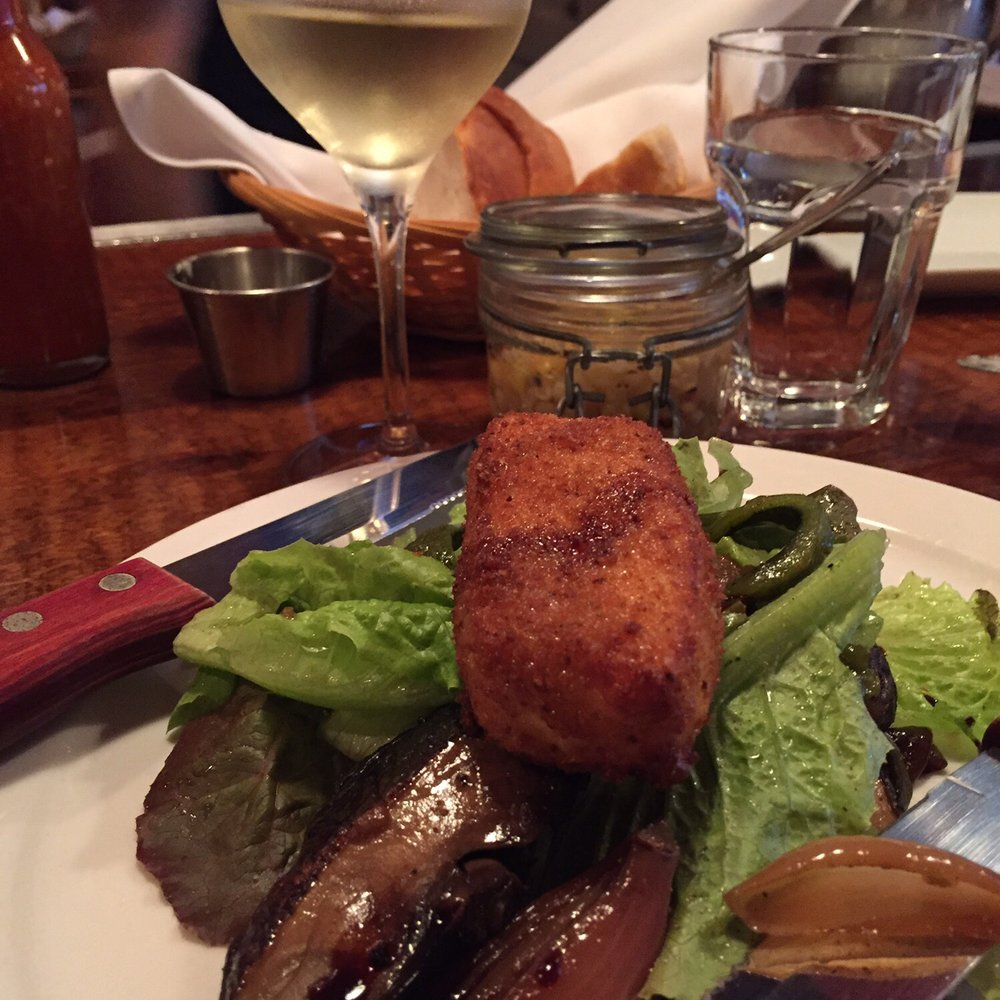 Gus - Seafood Near Me - Montreal, Quebec