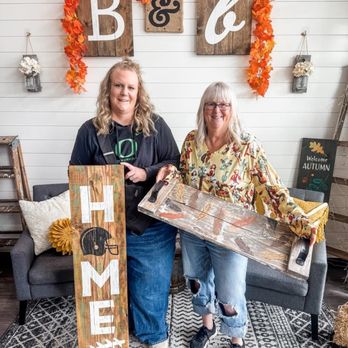 Board & Brush - Signmaking Near Me - Beaverton, Oregon Board & Brush - Signmaking Near Me - Beaverton, Oregon