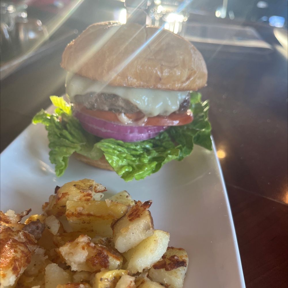 Social spots from Rounders Lounge