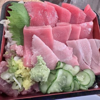 Waraku - Tuna Rice Bowl - Izakaya Near Me - Torrance, California Waraku - Tuna Rice Bowl - Izakaya Near Me - Torrance, California