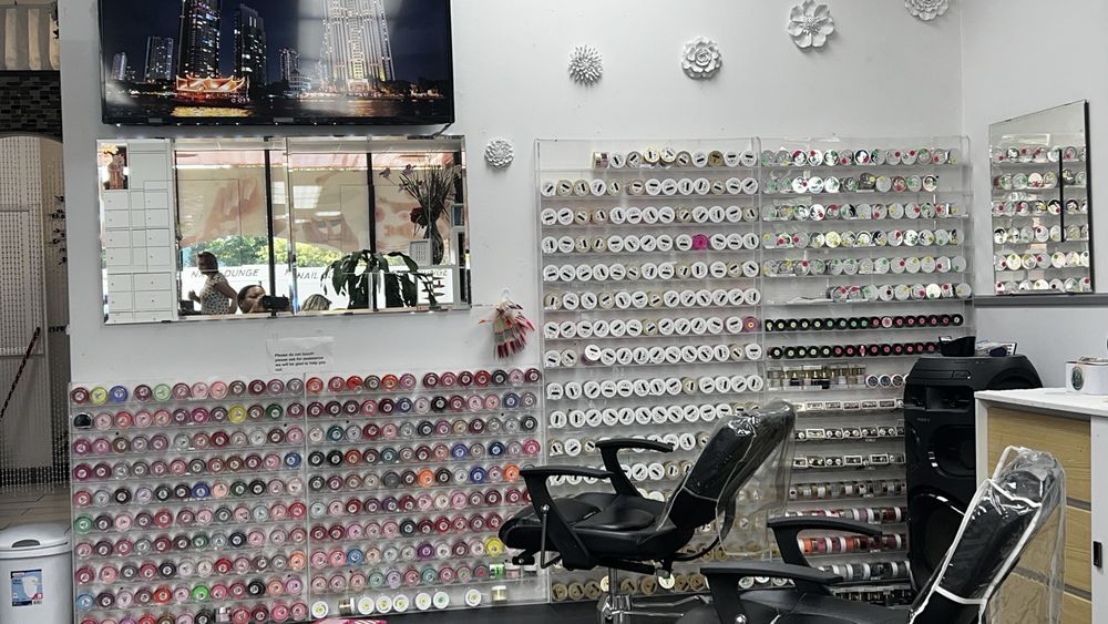 NAIL LOUNGE Updated September 2024 218 Photos & 32 Reviews 542