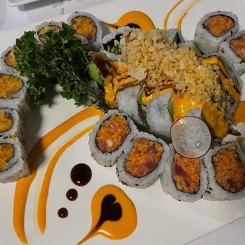 Tomo Sushi - Spicy roll set (20pcs) - Sushi Bars Near Me - Mississauga, Ontario Tomo Sushi - Spicy roll set (20pcs) - Sushi Bars Near Me - Mississauga, Ontario