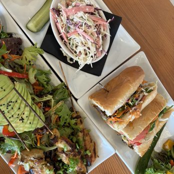 The Curious Palate - Spicy Thai Chicken Satay Salad, Banh Mi - New American Near Me - Santa Monica, California The Curious Palate - Spicy Thai Chicken Satay Salad, Banh Mi - New American Near Me - Santa Monica, California