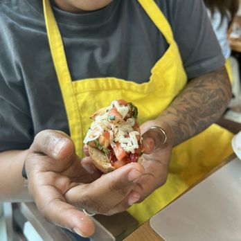CocuSocial - Double Tomato Bruschetta (Italian Date Night) - Cooking Classes Near Me CocuSocial - Double Tomato Bruschetta (Italian Date Night) - Cooking Classes Near Me