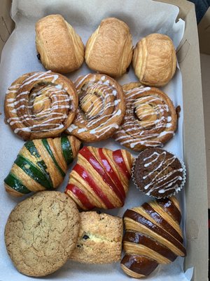 Frogs Organic Bakery by null
