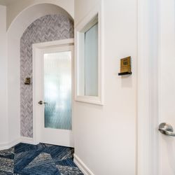 Phenix Salon Suites - Costa Mesa