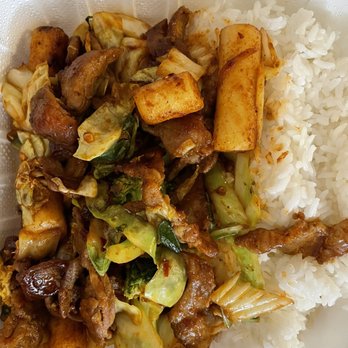 Ta Joia - Spicy pork with rice cakes. Perfect amount of spice. - Asian Fusion Near Me - Bothell, Washington Ta Joia - Spicy pork with rice cakes. Perfect amount of spice. - Asian Fusion Near Me - Bothell, Washington