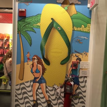 Havaianas - Men's Clothing Near Me - Miami Beach, Florida Havaianas - Men's Clothing Near Me - Miami Beach, Florida