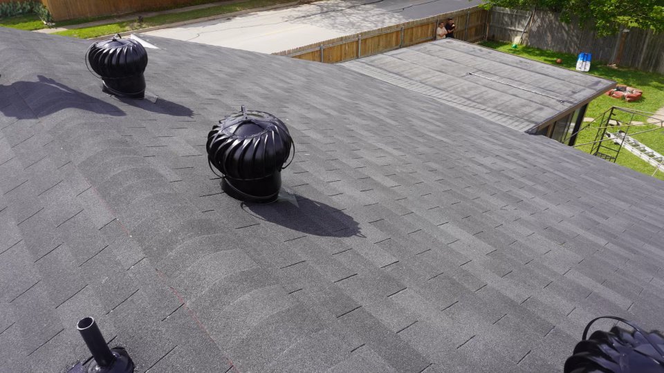 Slide of Gonzo Bros Roofing