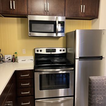Residence Inn Marriott - Murfreesboro - We had everything we needed to cook in our kitchen in the two-bedrooms suite. - Hotels Near Me - Murfreesboro, Tennessee Residence Inn Marriott - Murfreesboro - We had everything we needed to cook in our kitchen in the two-bedrooms suite. - Hotels Near Me - Murfreesboro, Tennessee