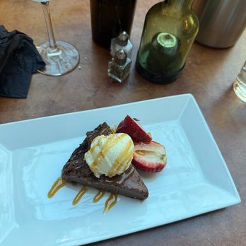 Hervé - Delicious chocolate torte - Wine Bars Near Me - Santa Fe, New Mexico