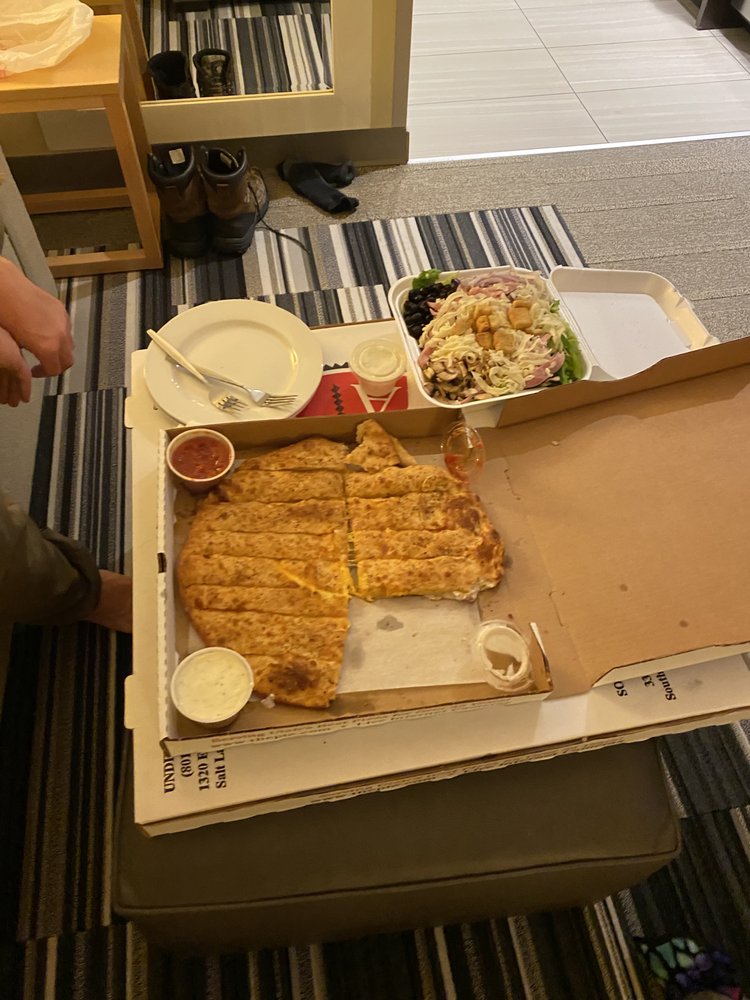 Food from The Pie Pizzeria - Underground