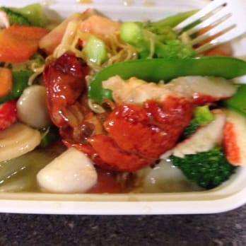 Eat Rice - Good veggie seafood ratio. Crunchy veggies. Weird cut on the celery though. Seafood pan fried noodles. Needs more noodles. - Chinese Near Me - Greenfield, Wisconsin Eat Rice - Good veggie seafood ratio. Crunchy veggies. Weird cut on the celery though. Seafood pan fried noodles. Needs more noodles. - Chinese Near Me - Greenfield, Wisconsin