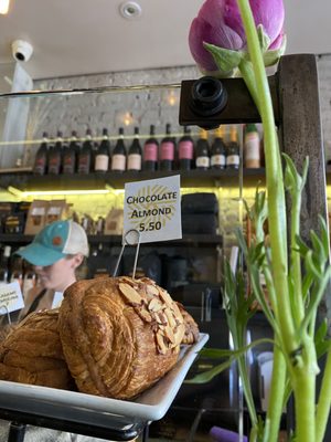 Runner & Stone by null