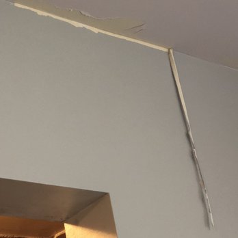 Crew2 - Caulk pealing from drywall after painting - Flooring Near Me - Minneapolis, Minnesota Crew2 - Caulk pealing from drywall after painting - Flooring Near Me - Minneapolis, Minnesota