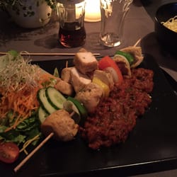 Tennisclub Taxandria  - Kip saté met salsa, pasta en slaatje