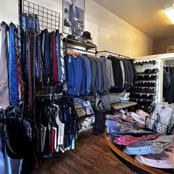 Daniel's Tuxedos and Tailor