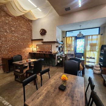 Isla Tea Lounge - The lounge - Tea Rooms Near Me - Fresno, California