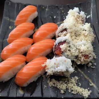 Sushi Place - Salmon and spicy crunchy salmon roll. - Sushi Bars Near Me - Toronto, Ontario Sushi Place - Salmon and spicy crunchy salmon roll. - Sushi Bars Near Me - Toronto, Ontario