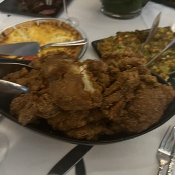 Montage Palmetto Bluff - Dinner at an event - southern specialities served family style. Loved! - Resorts Near Me - Bluffton, South Carolina Montage Palmetto Bluff - Dinner at an event - southern specialities served family style. Loved! - Resorts Near Me - Bluffton, South Carolina