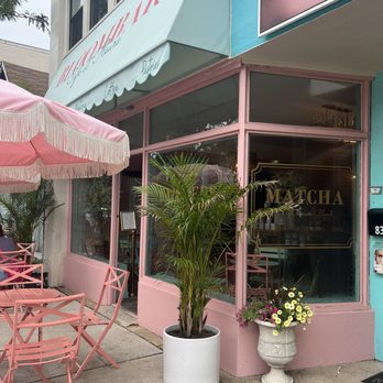 BloomBar Cafe et Fleurs - Flowers & Gifts Near Me - Long Branch, New Jersey
