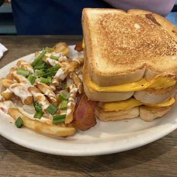 Bobbie's Southern Kitchen - The Widowmaker - American Near Me - San Antonio, Texas