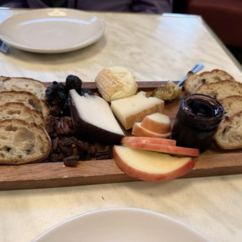 Little Frenchie - Cheese board 3 cheeses - French Near Me - Coronado, California Little Frenchie - Cheese board 3 cheeses - French Near Me - Coronado, California