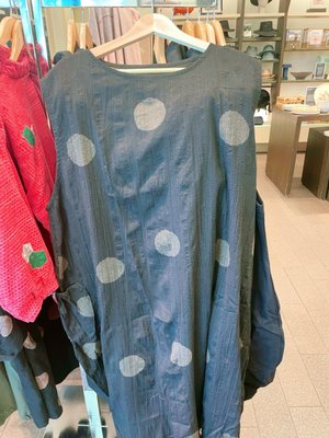 de Young Museum Store by null