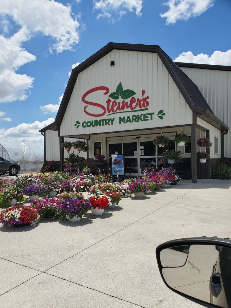 Steiner's Country Market Logo