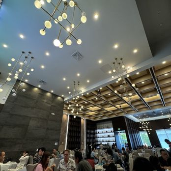 Sun Sui Wah Seafood Restaurant - Interior - Cantonese Near Me - Bellevue, Washington