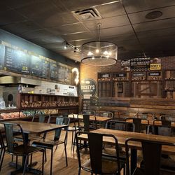 Dickey's Barbecue Pit - Interior