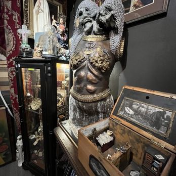 The Creeper Gallery - Antiques Near Me - New Hope, Pennsylvania The Creeper Gallery - Antiques Near Me - New Hope, Pennsylvania