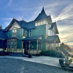 Swantown Inn - Swantown Inn