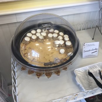 Nothing Bundt Cakes - Samples!! - Bakeries Near Me - Concord, North Carolina