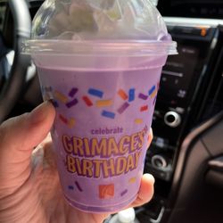 McDonald's - Grimace shake