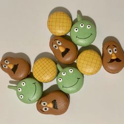 EdithJanes Creations - Toy Story theme macarons for a special birthday boy.