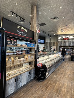 Kettlemans Bagel by null