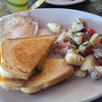 Teeth - Grilled cheese w/ rosemary potatoes and fried egg - Bars Near Me - San Francisco, California Teeth - Grilled cheese w/ rosemary potatoes and fried egg - Bars Near Me - San Francisco, California
