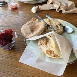 Neomonde Mediterranean - Morrisville - Chicken Shawarma Pita Pocket Platter