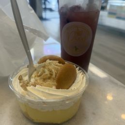 Banana pudding and dragon fruit milk tea