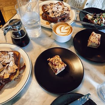 Cafe Robey - Cinnamon Toast, Cranberry Coffee Cake, Loaded Tots, Latte - Breakfast & Brunch Near Me - Chicago, Illinois Cafe Robey - Cinnamon Toast, Cranberry Coffee Cake, Loaded Tots, Latte - Breakfast & Brunch Near Me - Chicago, Illinois