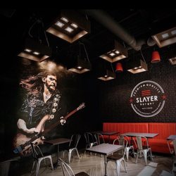 Such a unique ambiance with Rock 'n' roll music!