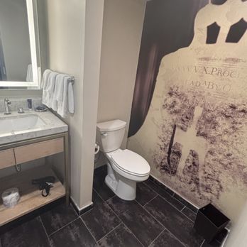 Renaissance Allentown Hotel - Hotels Near Me - Allentown, Pennsylvania