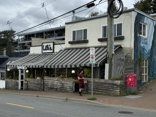 Uli's Restaurant by null