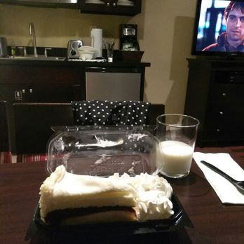 Peacock Suites - Bring food cheaper then eating out. $10.00 from cheesecake factory at garden walk down street . - Hotels Near Me - Anaheim, California